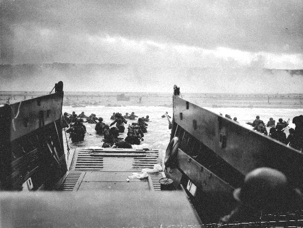 Black and white image of the Normandy landing